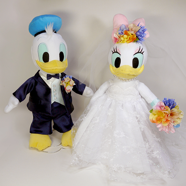 ドナルドダック&デイジーダックのウェディングドール(新郎新婦とお揃い衣装)